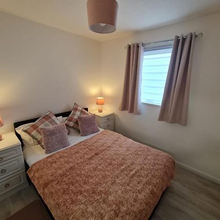 אינברנס Lovely 2 Bedroom Flat In Nice Inversness Area. מראה חיצוני תמונה