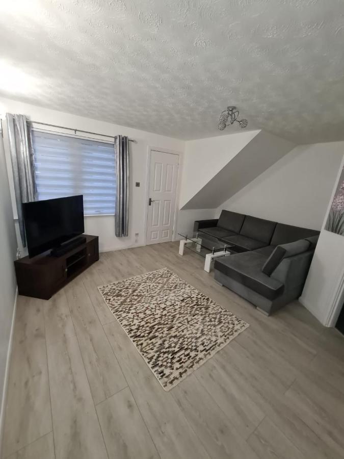 אינברנס Lovely 2 Bedroom Flat In Nice Inversness Area. מראה חיצוני תמונה